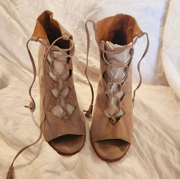 Frye Gabby ghillie lace up suede booties - Picture 4 of 8